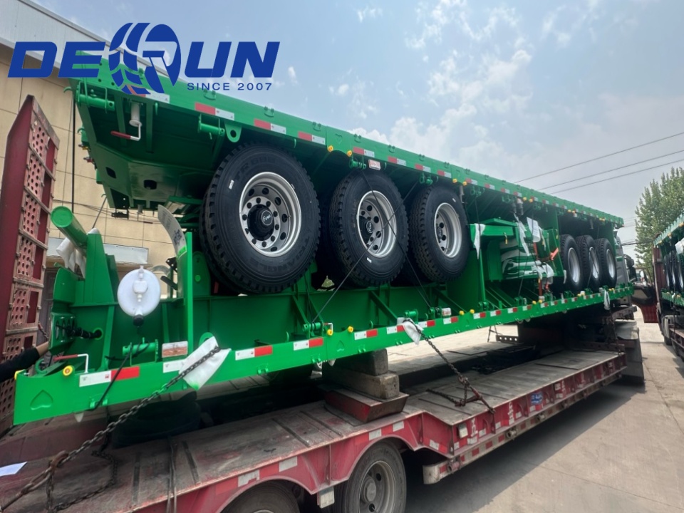 Derun 4 หน่วยรถเทรลเลอร์กึ่งขนถ่าย Tri-axle Tri-Axle ถูกส่งไปยังประเทศแอลจีเรีย