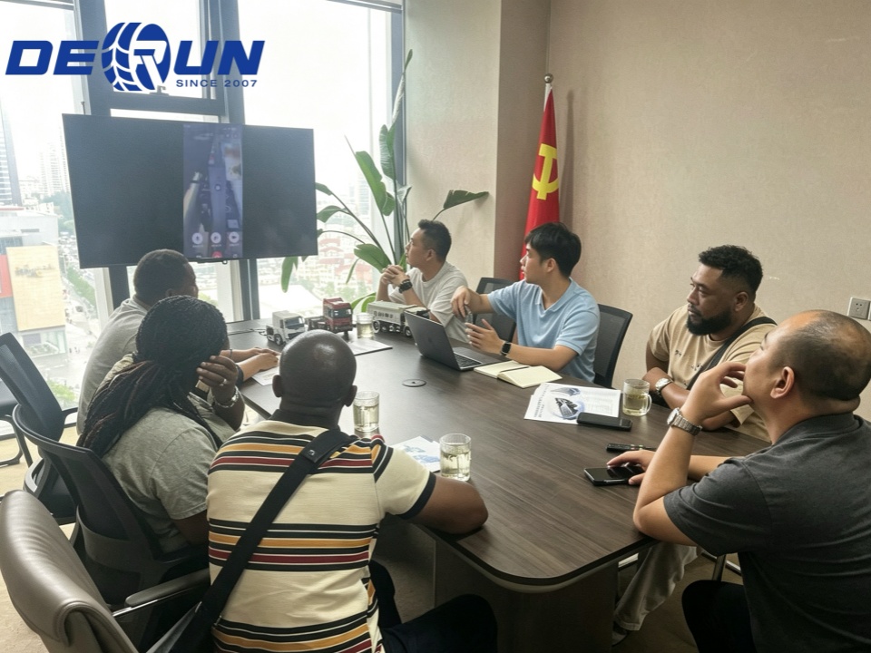 Derun Auto Ghana คว้าคำสั่งซื้อหลัก: รถบรรทุก TX 6x4 จำนวน 25 คัน Derun Auto Ghana คว้าคำสั่งซื้อหลัก: รถบรรทุก TX 6x4 จำนวน 25 คัน
